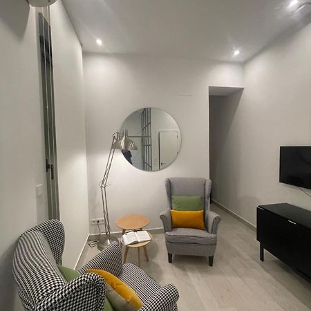 Casa De Huespedes Almirante Madrid Apartman Kültér fotó