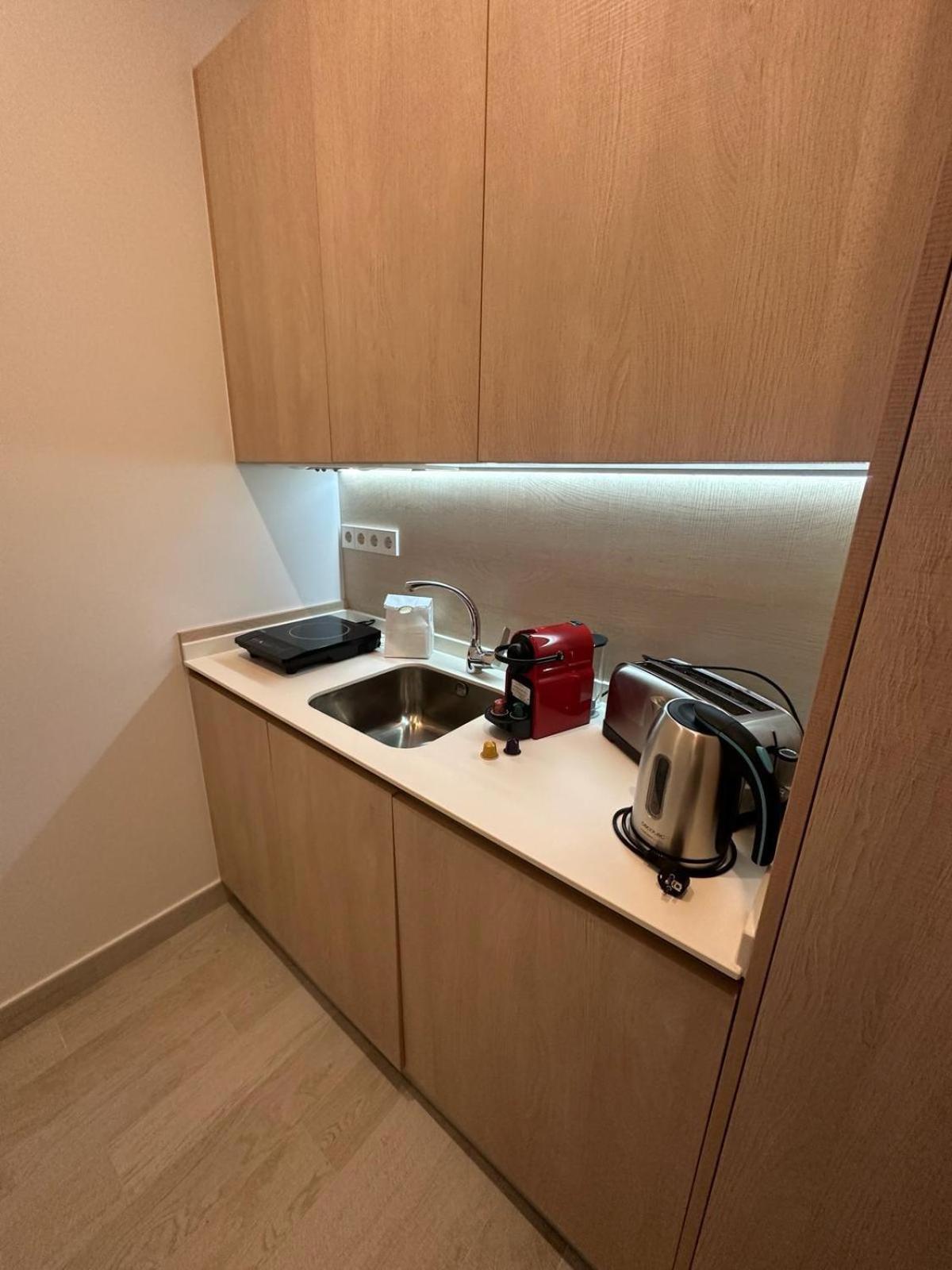 Casa De Huespedes Almirante Madrid Apartman Kültér fotó